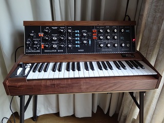 Moog MiniMoog Model D Walnut